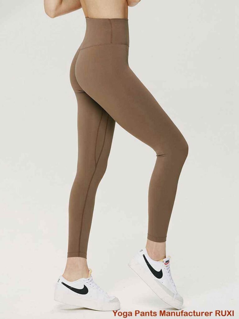 միջին բարձրության յոգայի շորտեր