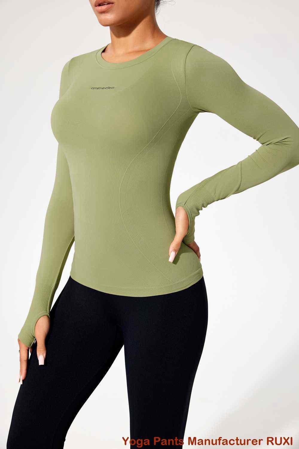 մուգ կապույտ մարզման սռնապաններ