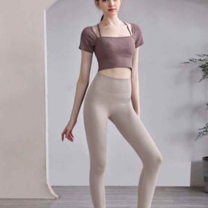 էլաստիկ գոտկատեղով գոլֆի շորտեր