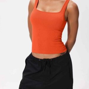 վառ վարդագույն սպորտային կրծկալ