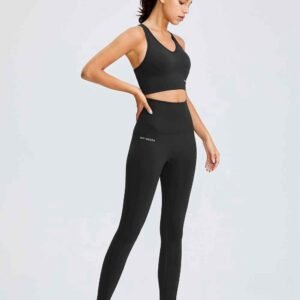 առջեւի ճարմանդով սպորտային կրծկալ